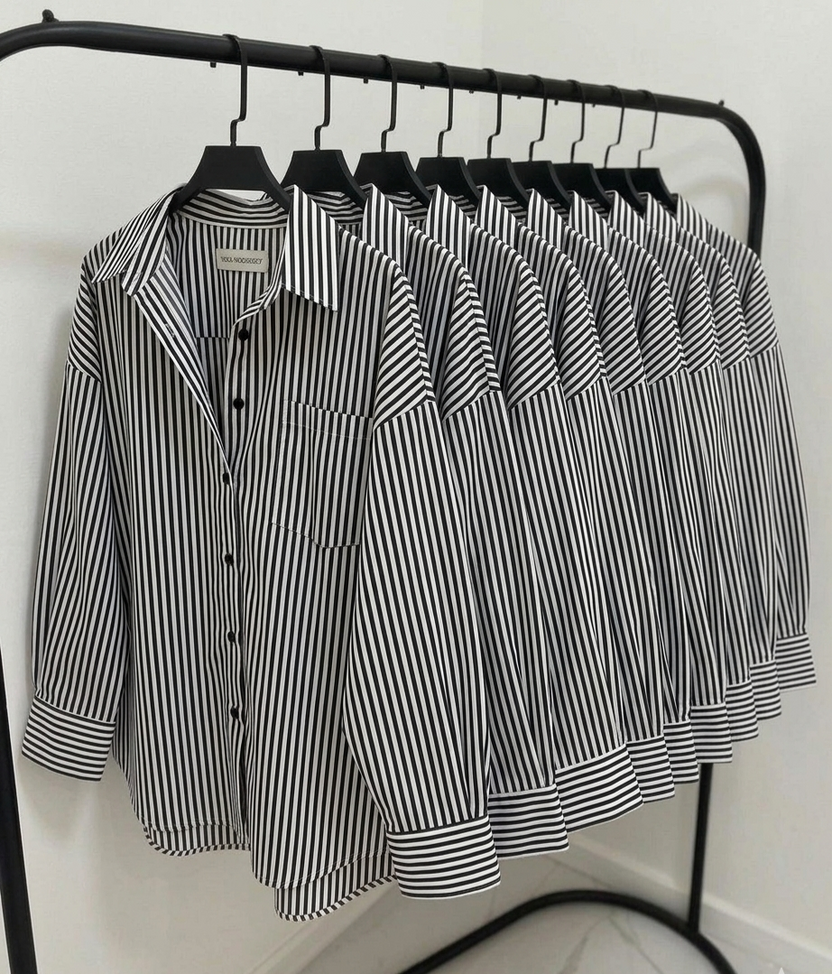 BLACK STRIPED BUTTON DOWN SHIRT