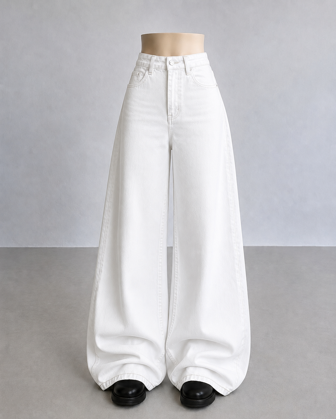 WHITE WIDE LEG JEANS