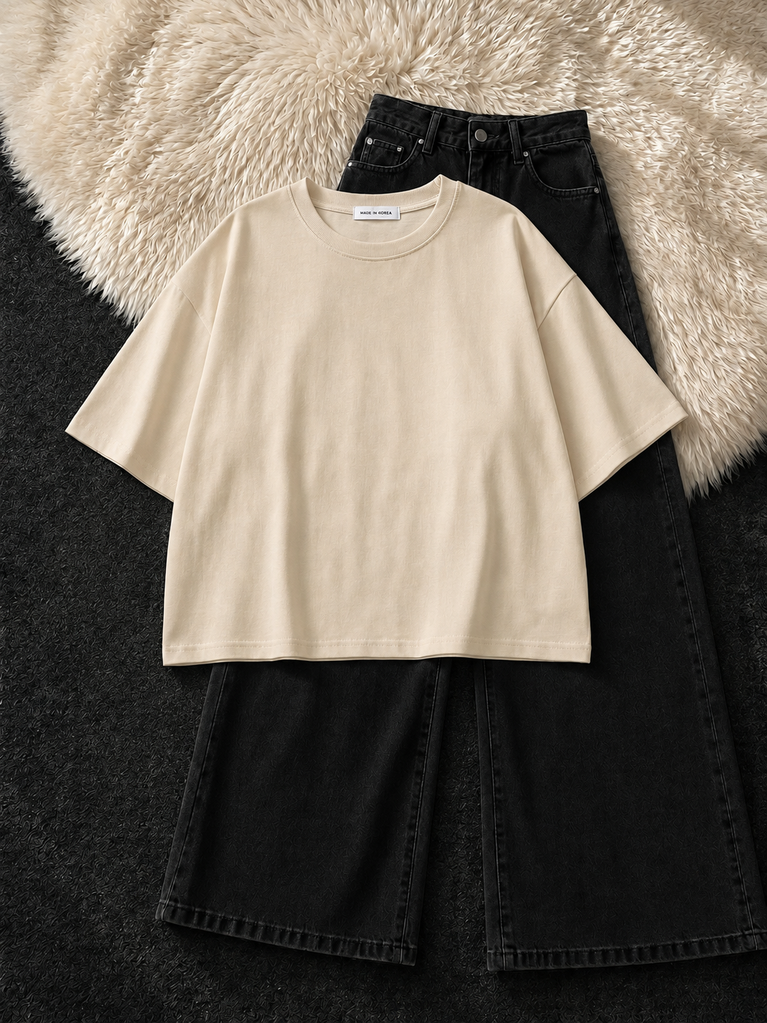 BEIGE DROP SHOULDER T-SHIRT & BLACK WIDE LEG JEANS