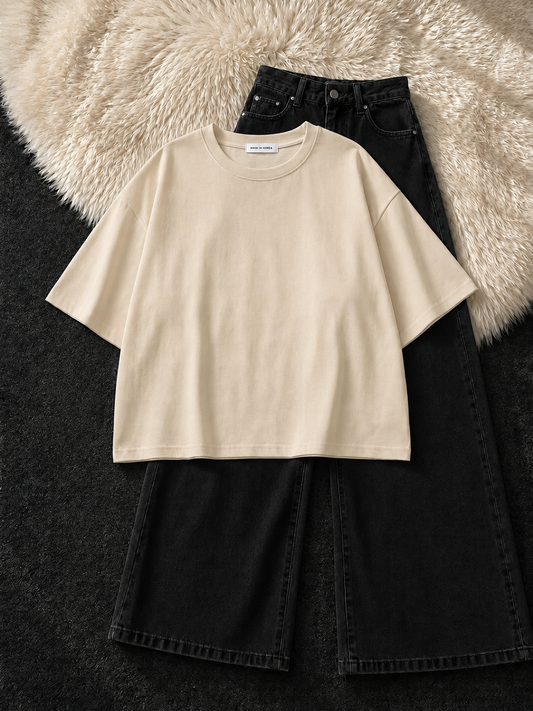 BEIGE DROP SHOULDER T-SHIRT & BLACK WIDE LEG JEANS